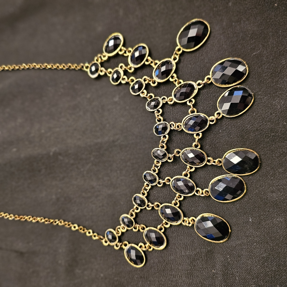 Elegant Black and Gold Necklace
